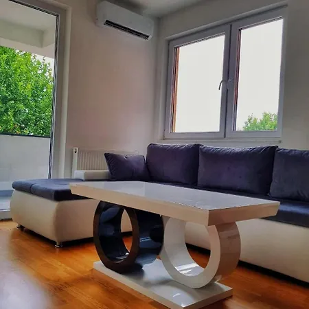 Apartman Sarajevo Stup Ilidza شقة