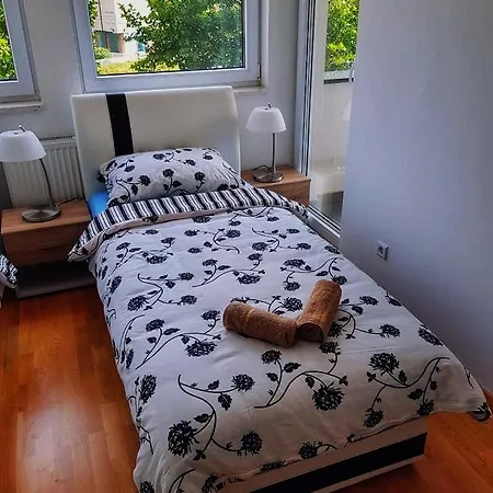 Apartman Sarajevo Stup Ilidza شقة